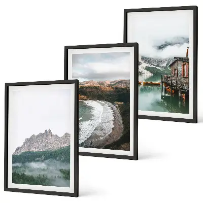 Billedvæg med træhus i bjerglandskab inspiration