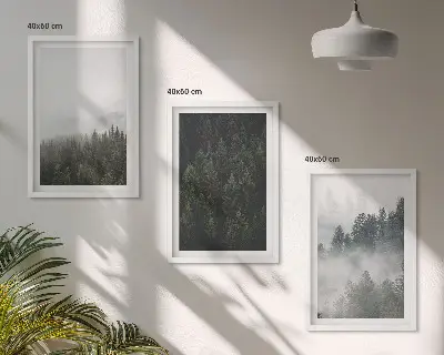 Triptykon med skovmotiv grønne skove i tåge med ramme