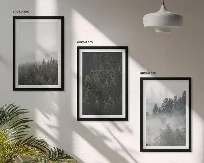 Triptykon med skovmotiv grønne skove i tåge med ramme
