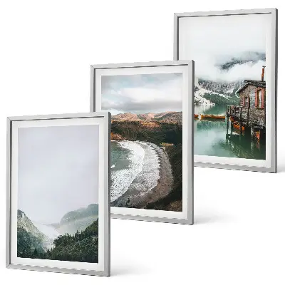 Billedvæg inspiration med motiver af bjerge, strand, skyer og vand