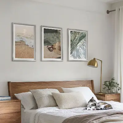 Triptykon med strandmotiv billede af strandhat og solbriller med ramme
