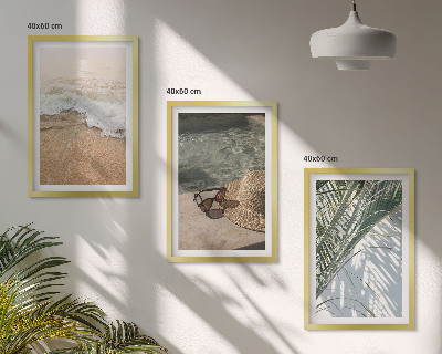 Triptykon billeder med ramme Vand strandhat solbriller