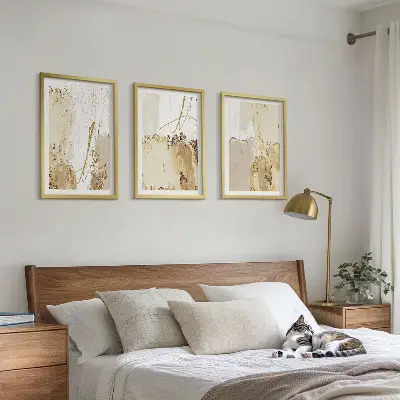 Triptyk med abstrakte mønstre beige og hvid med ramme