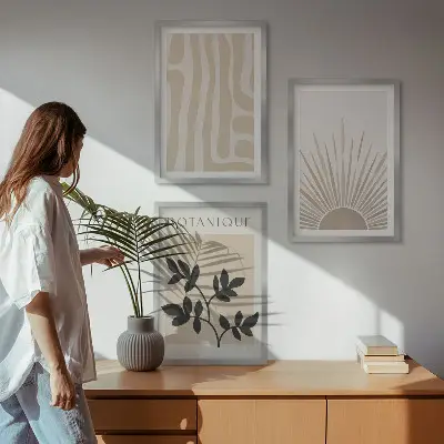 Billedvæg med abstrakte plantemønstre inspiration til din indretning