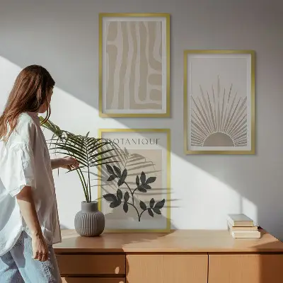 Billedvæg med abstrakte plantemønstre inspiration til din indretning