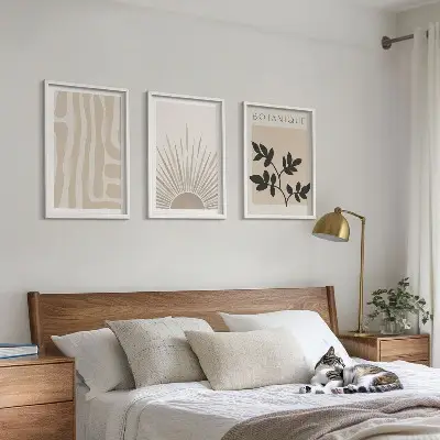Billedvæg med abstrakte plantemønstre inspiration til din indretning