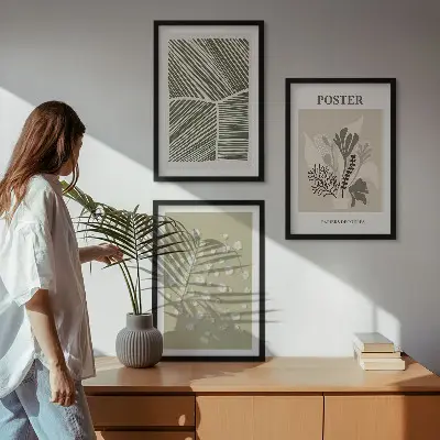 Triptyk med plantemotiver dæmpede farver med ramme