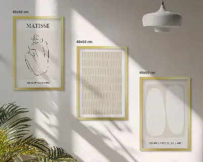 Triptykon med ramme med hvide og beige linjer og former
