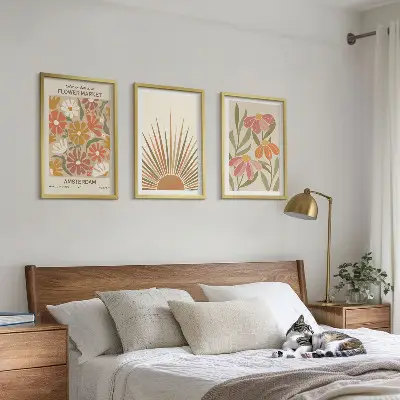 Billedsæt til soveværelset med pastel solblomster