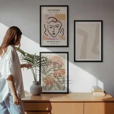 Billedsæt til soveværelset med moderne abstrakt kvinde-motiv