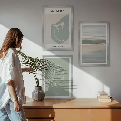 Billedvæg med abstrakte pastelfarvede planteformer inspiration til billedvæg