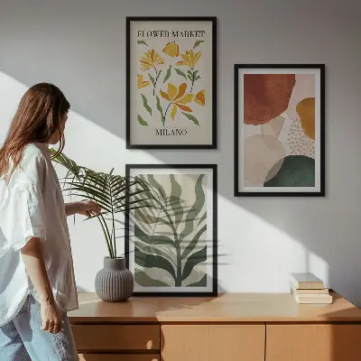 Billedvæg med blomsterabstrakte former inspiration til din billedvæg