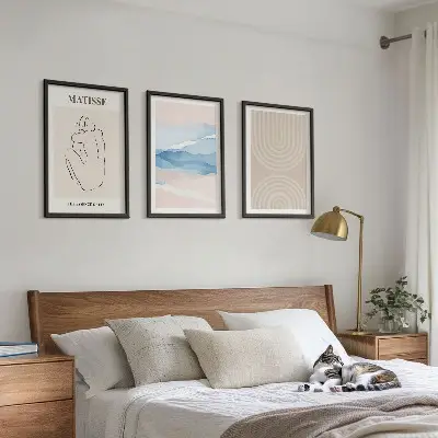 Triptyk med ramme linjer, bølger og pastel minimalisme