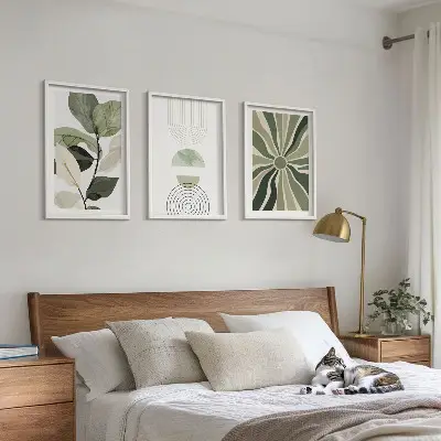 Plakat med plantemotiver og geometri grønne nuancer