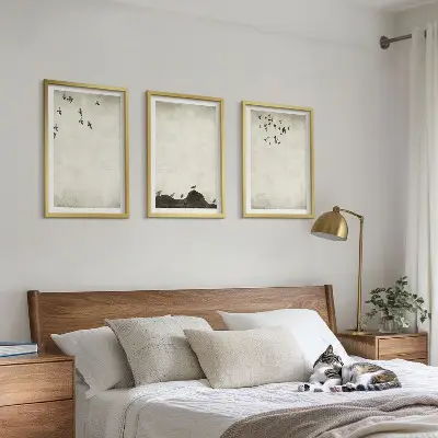 Flyvende fugle minimalisme triptykon med ramme
