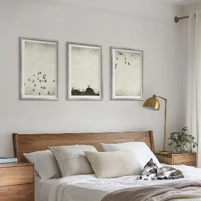Billedsæt til soveværelset med fugle i flugt i minimalistisk stil