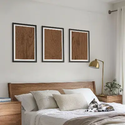 Billedsæt til soveværelset med minimalistisk motiv af træbark