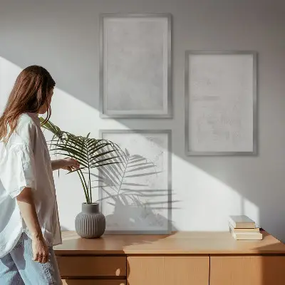 Billedvæg inspiration hvid minimalistisk baggrund med pletter