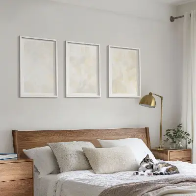 Billedsæt til soveværelset lyst maleri med tekstureret design