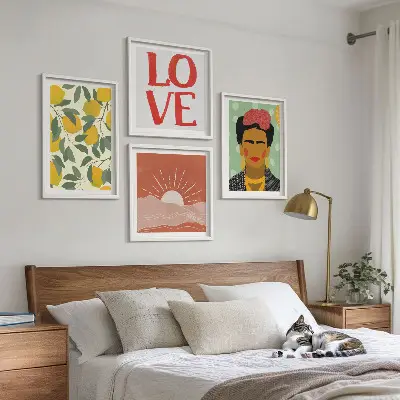 Billedsæt med ramme med motiv af citroner, kærlighedsindskrift og Frida-landskab