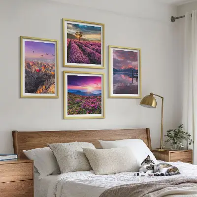 Solnedgang i lavendelmarker billedvæg til ophæng over sofaen