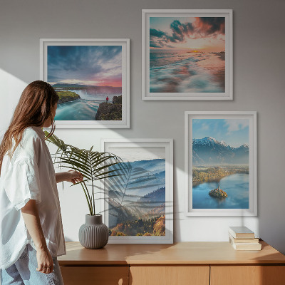 Billedvæg over sofa Bjerglandskaber vandfald