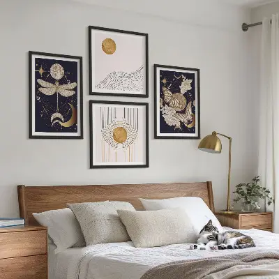 Billedvæg med naturmotiver plakatpakke med månen til ophæng over sofa