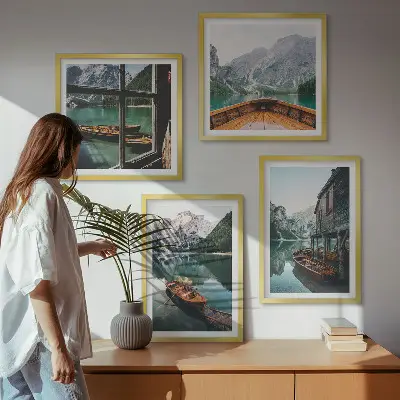 Hus ved bjergsøen billedsæt med ramme