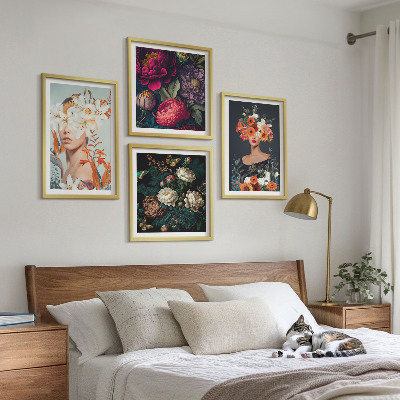 Billedvæg over sofa Blomsterportrætter buketter blade