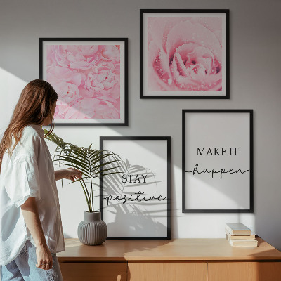 Billedvæg over sofa Minimalistiske lyserøde blomster