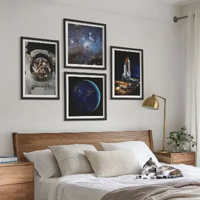 Rum og planeter plakat med ramme astronaut og raket motiv
