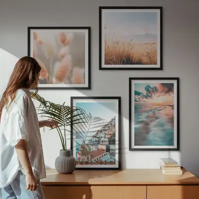 Billedvæg til sofa med havsolnedgang og blomster