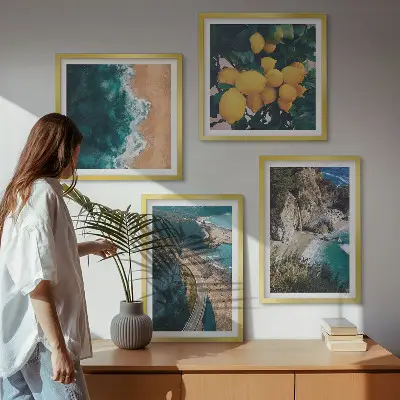 Billedsæt med ramme med motiv af hav, strand, citroner og bjerge
