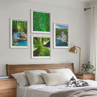 Billedsæt med ramme motiv af grøn skov med vandfald
