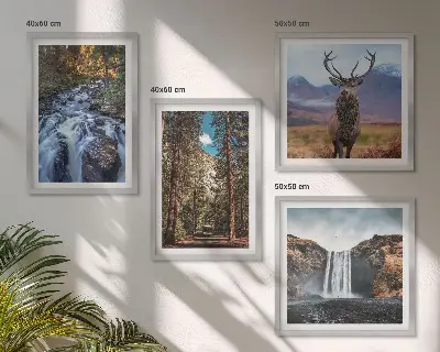 Billedvæg til sofa med motiv af vandfald, skov, bjerge og hjorte i naturen