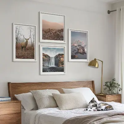 Billedvæg Vilde landskaber med bjerge og hjorte til ophængning over sofa