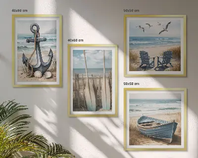 Billedvæg over sofa med motiv af anker, båd, årer og strand