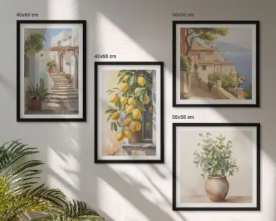 Billedvæg over sofa med motiver af planter i potter, citroner og gade