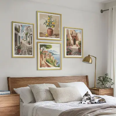 Billedsæt med ramme motiver af gader huse planter og potter