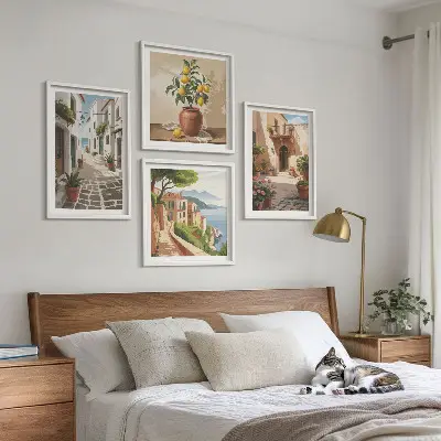Billedsæt med ramme motiver af gader huse planter og potter