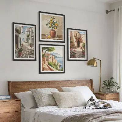 Billedsæt med ramme motiver af gader huse planter og potter