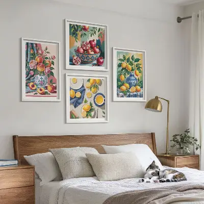 Blomster og frugt i vaser billedvæg til ophæng over sofaen