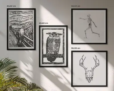 Billedvæg over sofa med motiver af skrig, kranie og ugle