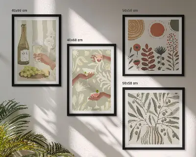 Billedvæg over sofa med motiv af rustikke cocktails med olivenblomster