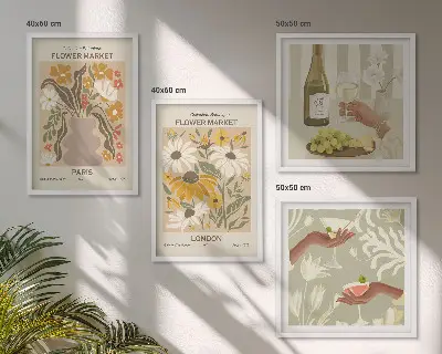 Billedvæg over sofa med blomstermønstre fra europæiske byer