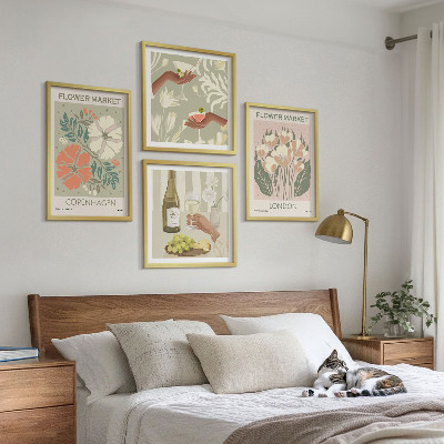 Billedvæg over sofa Blomsterplakater vinby