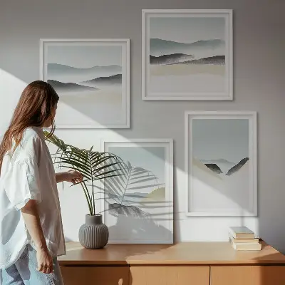Billedvæg til over sofaen minimalistiske pastelfarvede bjerge