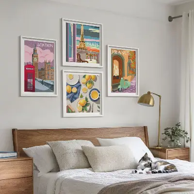 Billedsæt med ramme motiver af bylandskaber i Paris, London og Frankrig