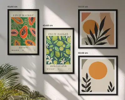 Billedvæg over sofa med boho papaya frugtmønster