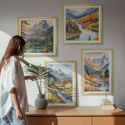 Billedvæg over sofa bjerglandskab med flod og hytter